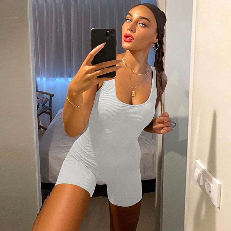 U-neck slim slim halter jumpsuit